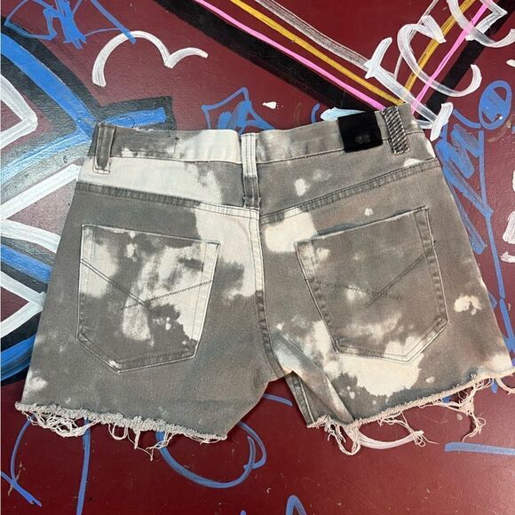 Insight Acid Wash shorts - Picture 2 of 6